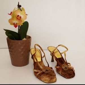 Bandolino heeled sandals size 8.5 EUC